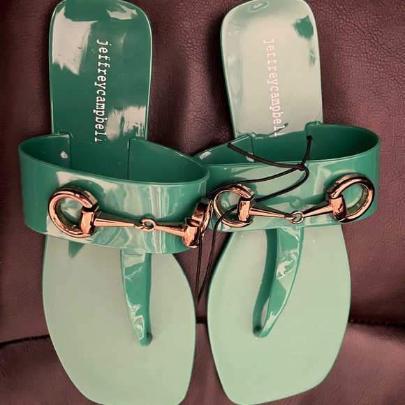 Jeffrey Campbell Women’s Green Thong with gold-hardware Sandals - Picture 2 of 4